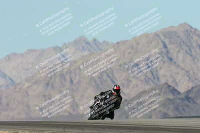 media/Dec-01-2025-Moto Forza (Mon) [[2daa91e15f]]/2-Intermediate Group/Session 4 Turn 9/